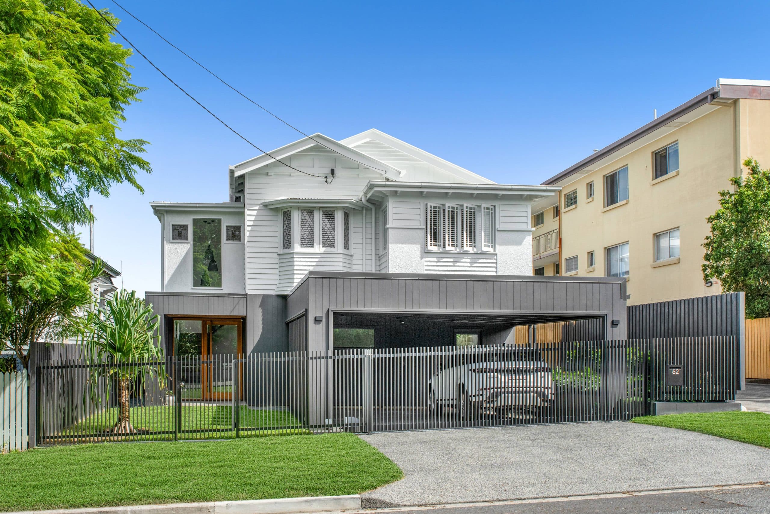 Brisbane renovation builders, high-end home renovations, Brisbane home extensions, custom home builders Brisbane, award-winning builders Brisbane, sustainable home renovations, modern home design Brisbane