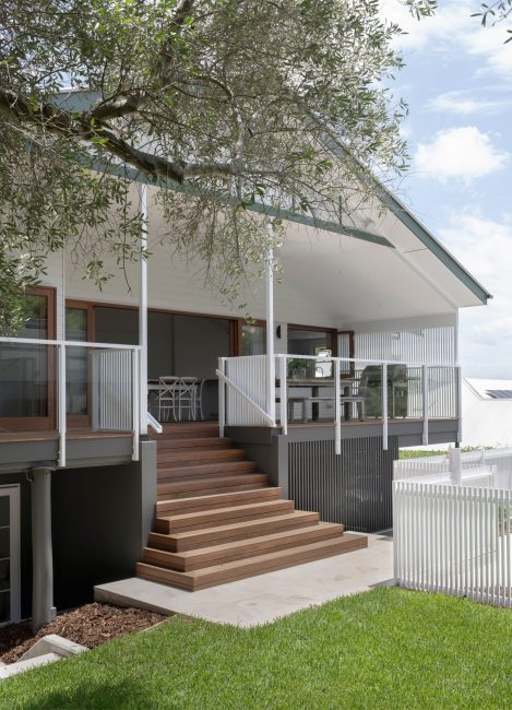 Brisbane renovation builders, high-end home renovations, Brisbane home extensions, custom home builders Brisbane, award-winning builders Brisbane, sustainable home renovations, modern home design Brisbane